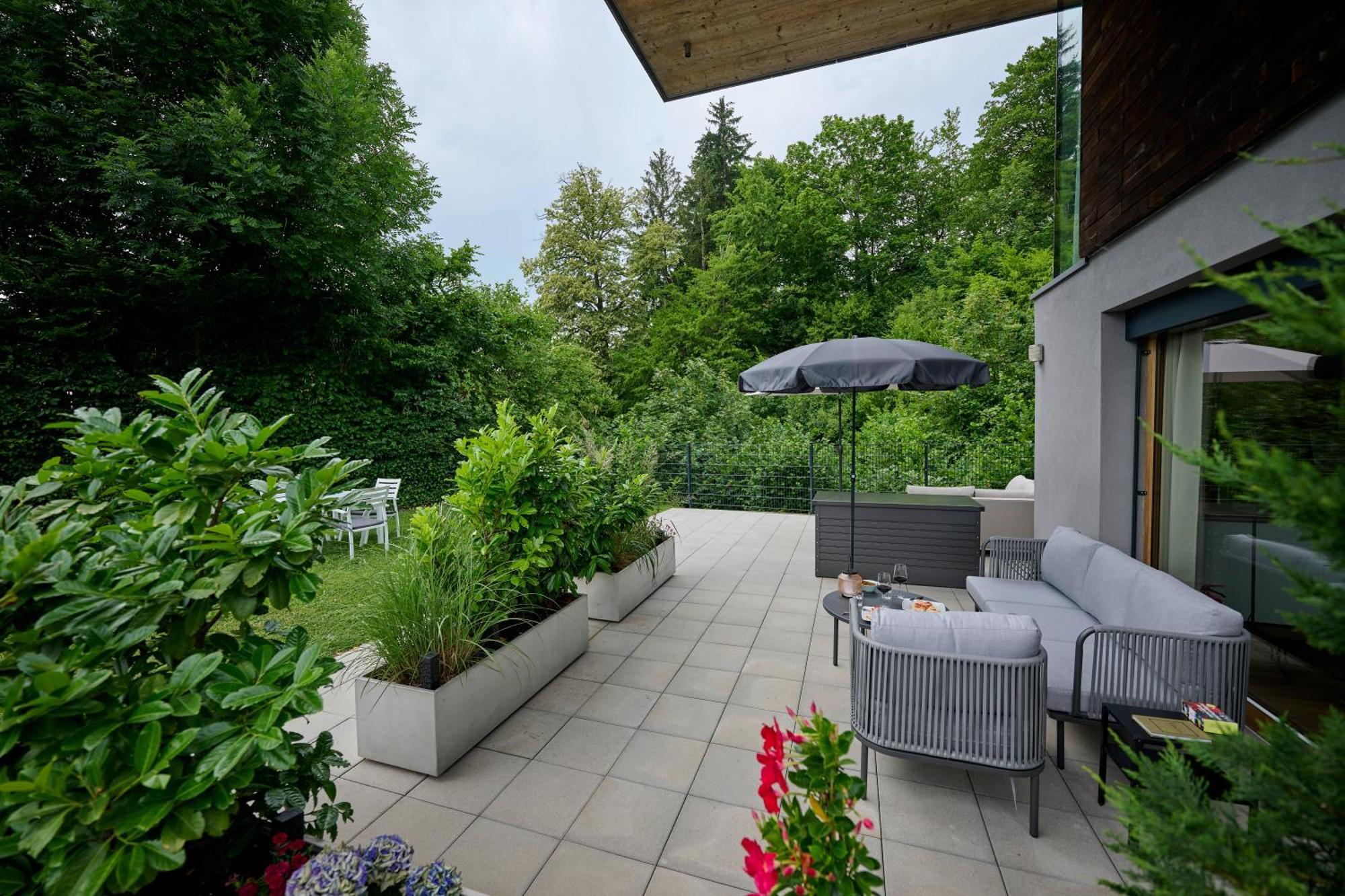 Apartment Charmantes Im Gruenen